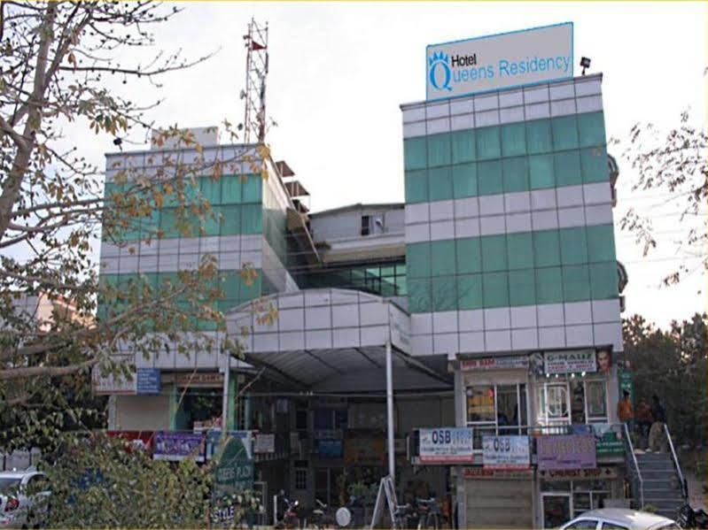 Hotel Queens Residency غورغاون المظهر الخارجي الصورة